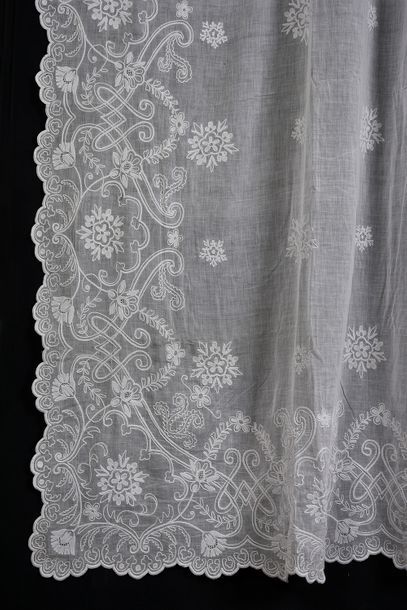 null 
Pair of large Cornely blinds, 2nde half of XIXe century.

In cotton muslin...