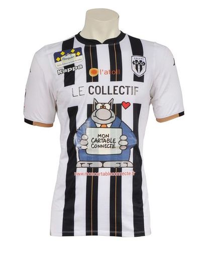 null Farid El-Melali. S.C.O Angers jersey n°28 worn during the French Ligue 1 Championship...