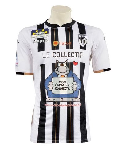 null Vincent Manceau. S.C.O Angers jersey n°29 worn during the French Ligue 1 Championship...