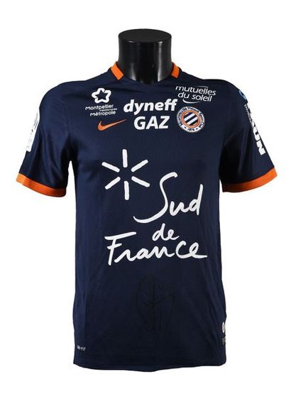 null Ryad Boudebouz. Montpellier Hérault jersey n°10 for the 2016-2017 season of...
