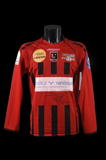 null Gregory Thil. US Boulogne jersey n°10 worn during the 2010-2011 season of the...