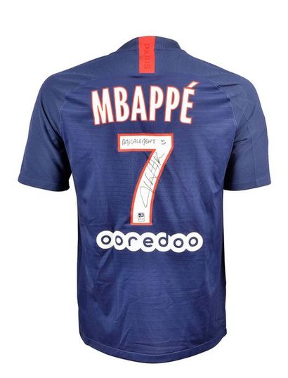 null Kylian Mbappé. Paris Saint-Germain jersey n°7 for the 2019-2020 season of the...