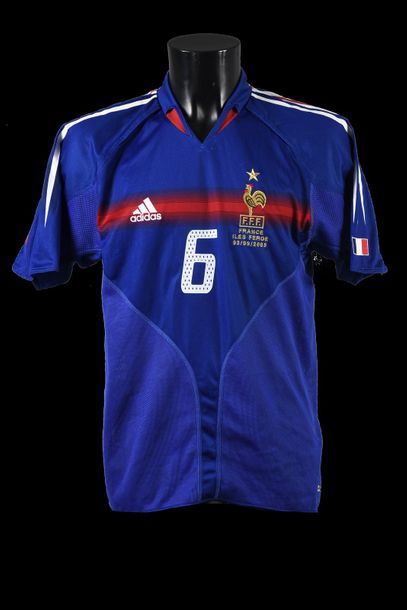 null Claude Makelelele. French team jersey n°6 for the qualifying match for the 2006...