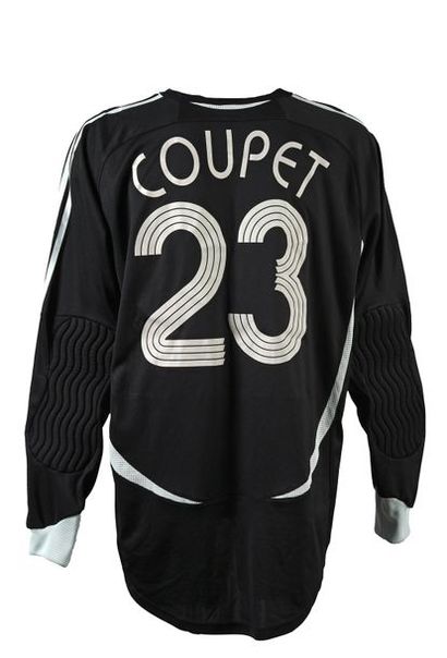 null Gregory Coupet. French team jersey n°23 for the qualifying match at the 2008...