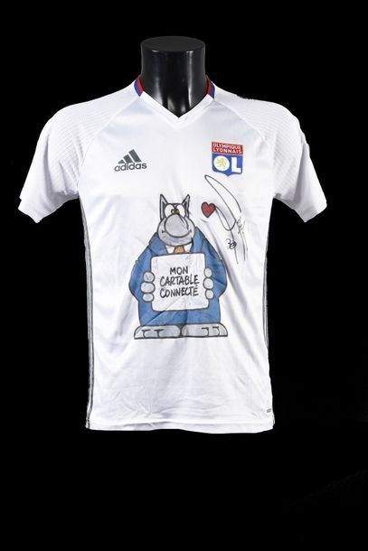 null Mathieu Gorgelin. Olympique Lyonnais training jersey worn for the warm-up of...