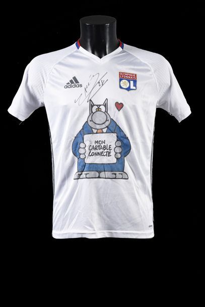 null Mathieu Valbuena. Olympique Lyonnais training jersey worn for the warm-up of...