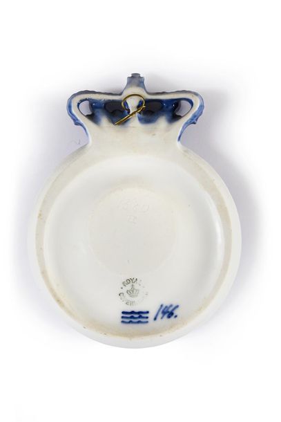 null FREDERIC VIII, King of Denmark (1843-1912).
White porcelain medallion with blue...