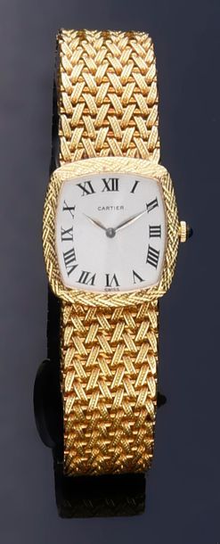 CARTIER Ladies' watch in 750° gold, rounded square dial, Roman numeral. Winder set...