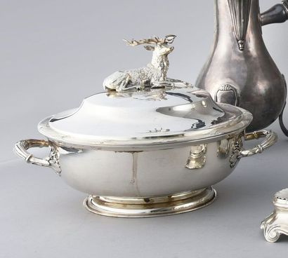 Vegetable dish and its lid in 925e silver,...