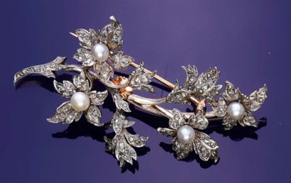 null Brooch in silver800°° gold lined 750°°° decorated with a bouquet of flowers...