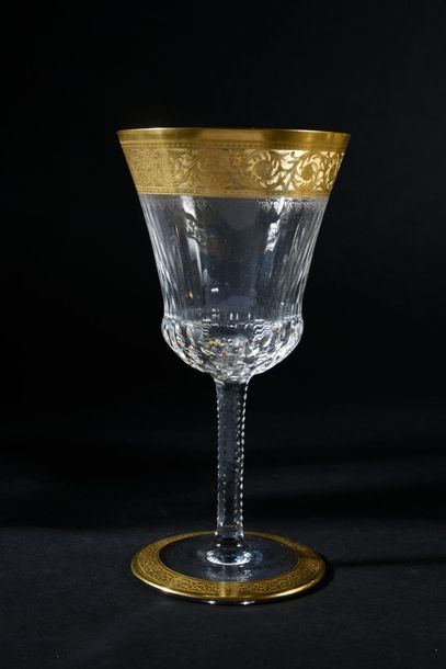 null Serving set in Saint Louis crystal, Thistle model with engraved and gilded rinceaux...