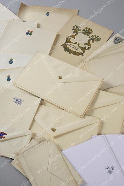 Maison de France 
Set of stationery, correspondence cards and blank envelopes used...