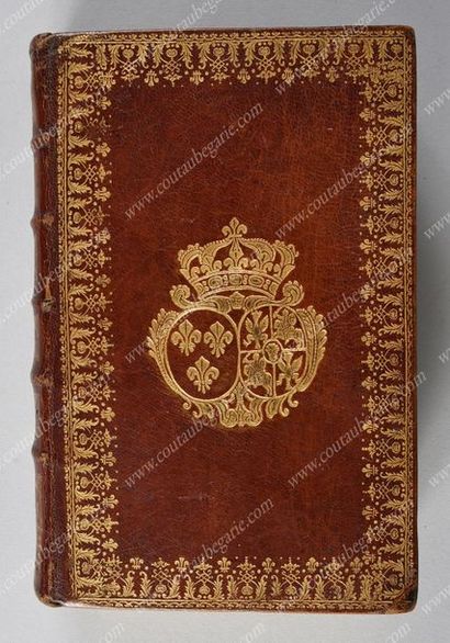 BIBLIOTHÈQUE DE ROBERT, 
*The office of Holy Week, according to the Roman Missal...