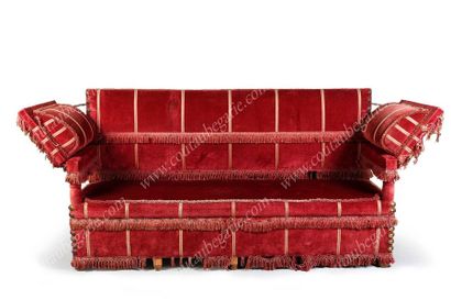 null GRAND SALON CANAPÉ.
In red velvet, rack corners. Weathered as is. French work,...