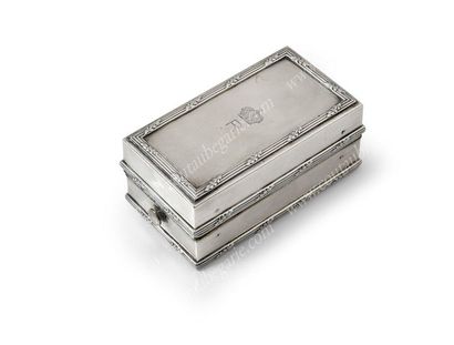 null SHAVING NECESSAR
FOR TRAVEL IN SILVER.
Rectangular in shape, hinged lid engraved...