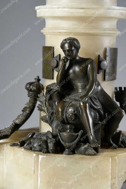 null MINIATURE REPLICA OF THE MONUMENT OF THE ROYAL SQUARE OF REIMS. 
 Bronze statue...