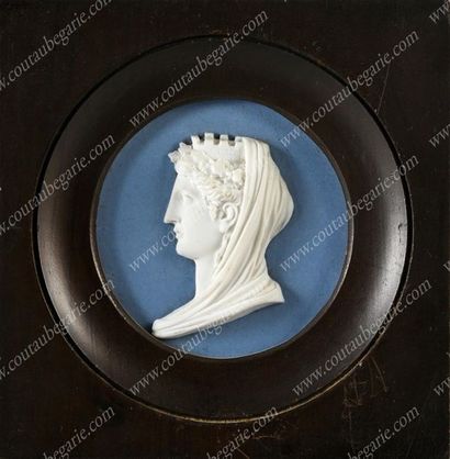 null MÉDAILLON.
Containing a profile representing a female allegory symbolizing the...