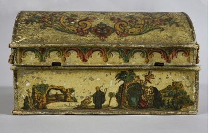 null Box in arte povera, end of the 18th century, small box with rounded lid in boiled...