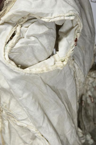 null Robe de jeune fille pour l'été, vers 1835 (?), robe à décolleté bateau volanté...
