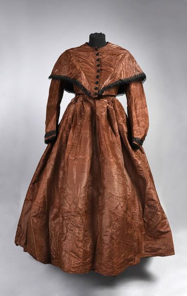 null Afternoon gown, circa 1850, Tour wholesale dress moiré café au lait, bodice...