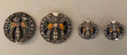 null Set of four buttons, circa 1900, two large and two small buttons with butterfly...