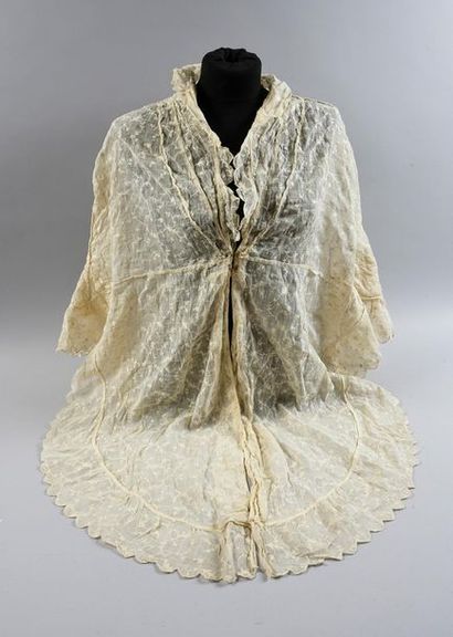 null Embroidered point scarf, late 18th or early 19th century, cream cotton muslin...