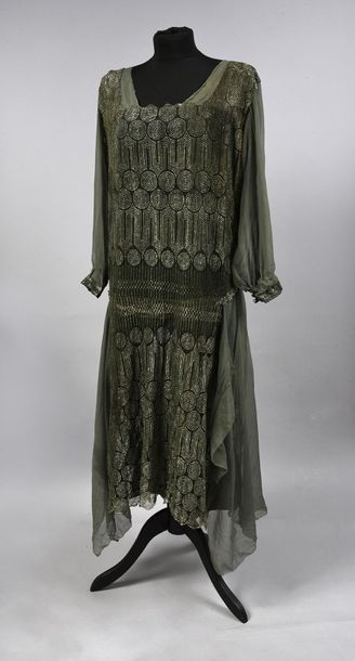 null Evening gown, circa 1920-1925, Calais-style mechanical lace dress in green and...