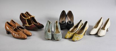 null Meeting of five pairs of elegant shoes, mainly around 1910-1930, pumps and pumps...