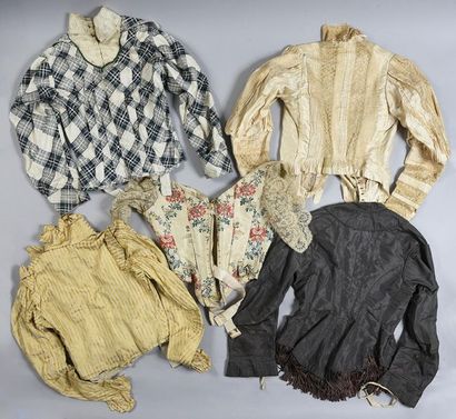 null Réunion de cinq corsages de robes élégantes, 1850-1900 environ, principalement:...