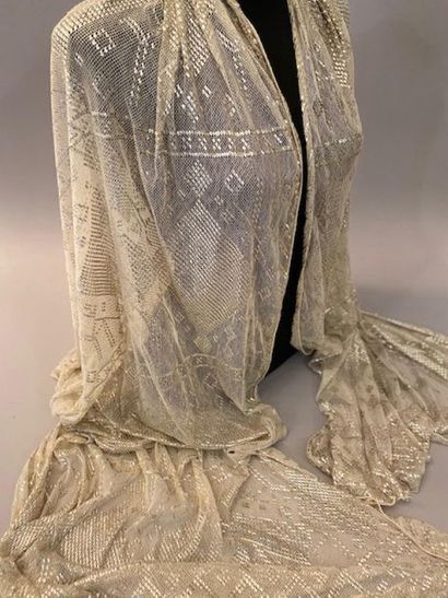 null Partie de garde-robe et accessoires du Costume d'une élégante, 1880-1960, quatre...
