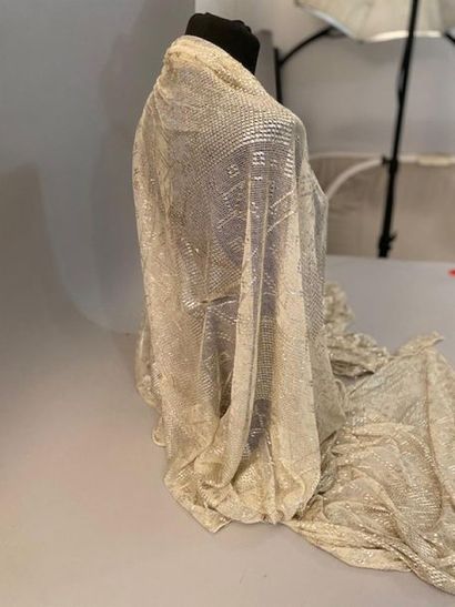 null Partie de garde-robe et accessoires du Costume d'une élégante, 1880-1960, quatre...