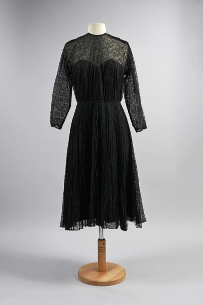 null Lace dinner dress circa 1955, black mechanical lace dress type Calais with small...