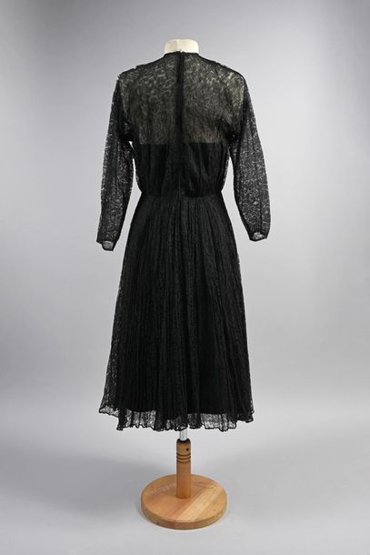 null Lace dinner dress circa 1955, black mechanical lace dress type Calais with small...