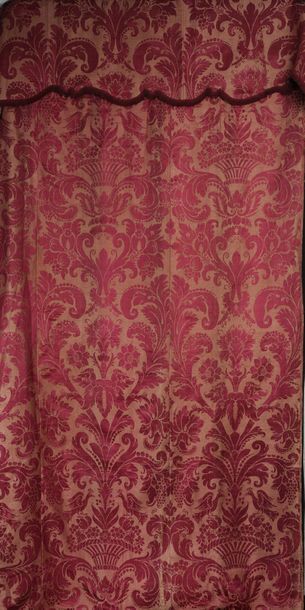 null Curtain panel and valance, first quarter of the 18th century, lampas fashioned...