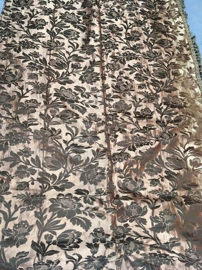 null Two pairs of late 19th century brocatelle curtains, linen and silk in copper...