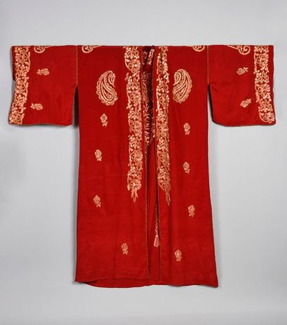 null Caftan, Turkey, first third of the twentieth century, red silk crepe embroidered...