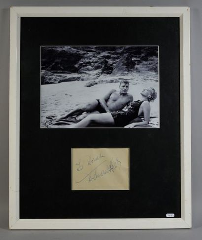 null KERR Deborah (1921-2007).

Signed and autographed piece "To Doreen", accompanied...