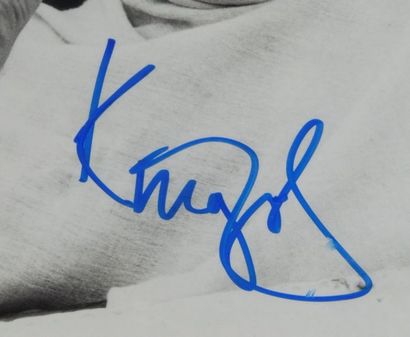 null KINGSLEY Ben (°1943).

Photographie en N&B avec la signature autographe de l’acteur...