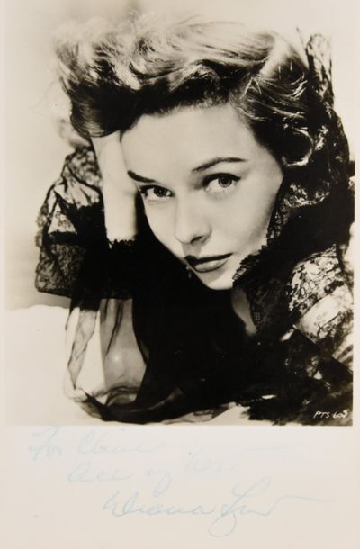 null LYNN Eleanor (1926-1971).

B&W photographic reproduction of the actress bearing...