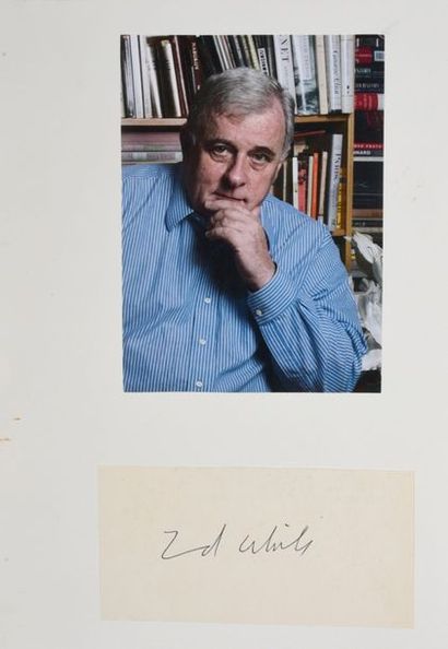 null WHITE Edmund (°1940).

Autograph signed "Edmund White" accompanied by a colour...