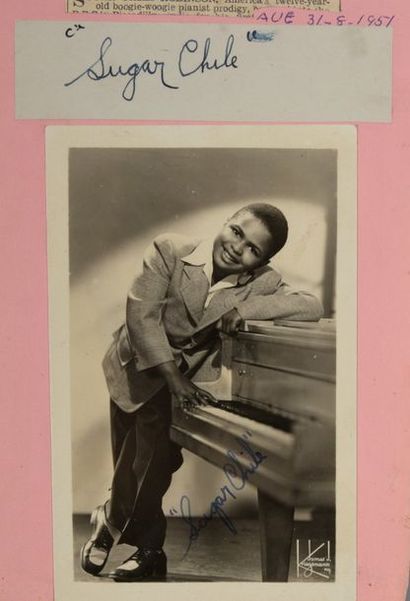 null CHILE Sugar (°1938).

Autograph signed piece accompanied by a B&W photograph...