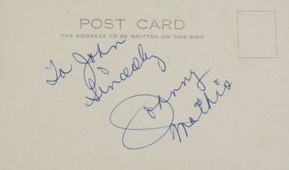 null MATHIS Johnny (°1935).

Carte postale autographe signée : « To John sincerely...