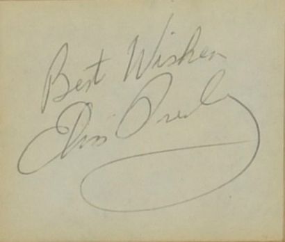null PRESLEY Elvis (1935-1977).

Pièce autographe signée et dédicacée « Best wishes,...