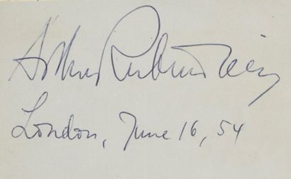 null RUBINSTEIN Artur (1894-1976).

Pièce autographe signée et dédicacée « London,...