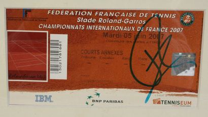 null NADAL Rafael (°1986).

Roland Garros entry ticket dated June 5, 2007 bearing...