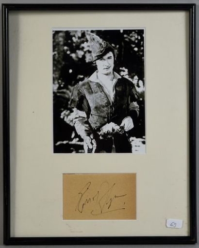 null FLYNN Errol (1909-1959).

Pièce autographe signée « Errol Flynn » accompagnée...