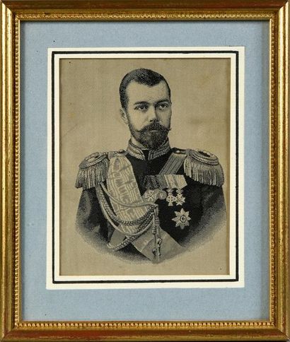 null NICOLAS II, empereur de Russie (1868-1918).
Paire de portraits tissés sur soie...