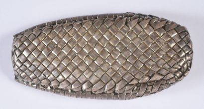null SILVER COIN TRAY.
By SALTIKOFF, Moscow, before 1896.
In the shape of a slipper,...