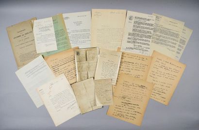 MAKHONINE Yvan Ivanovitch (1885-1973) Ensemble de 15 documents, lettres, correspondances,...