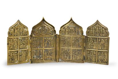 null QUADRIPTYCH TRAVEL ICON.
In gilt bronze, decorated with 12 scenes from the New...